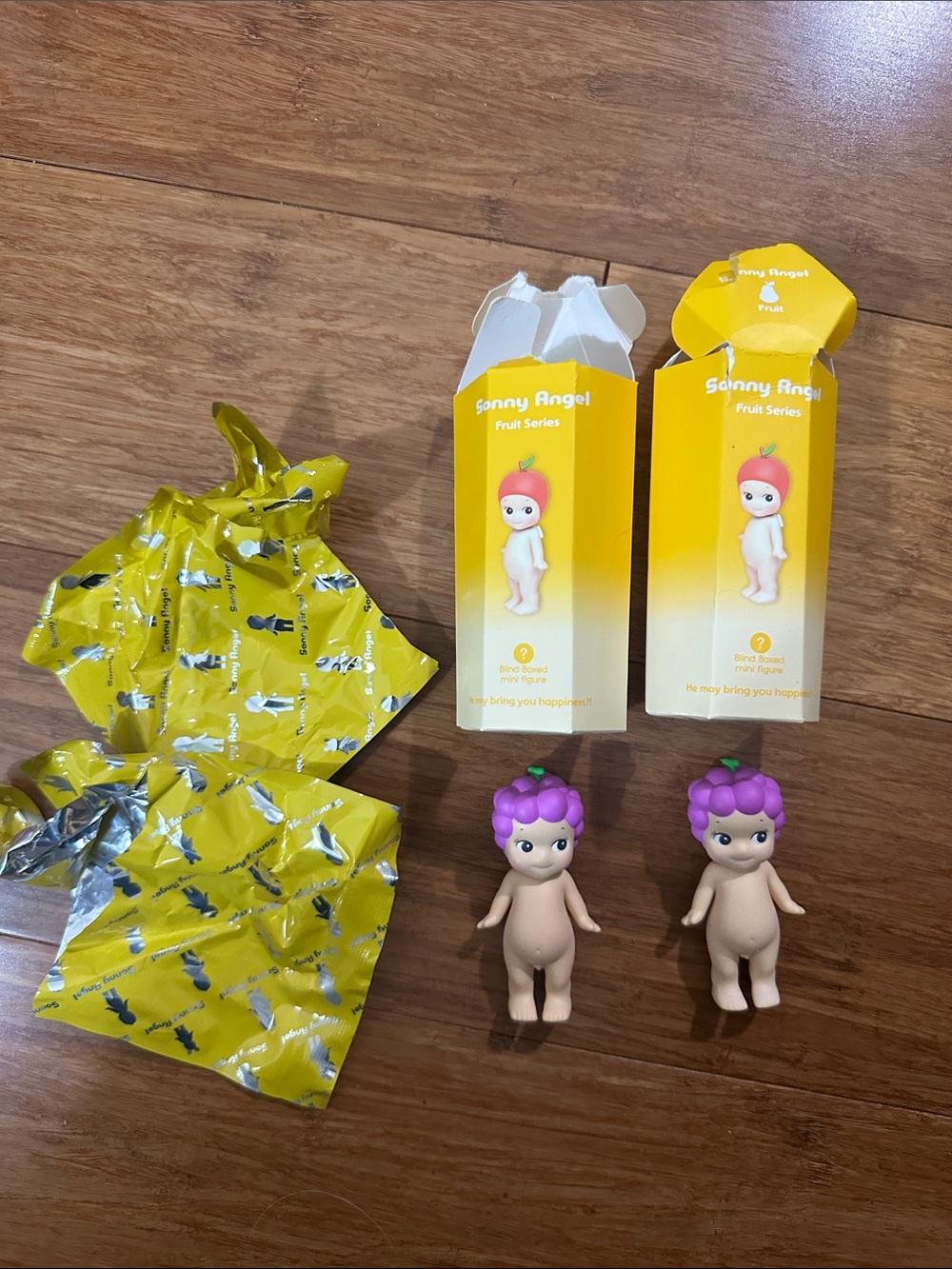 Sonny Angel Fruit Series : Grape